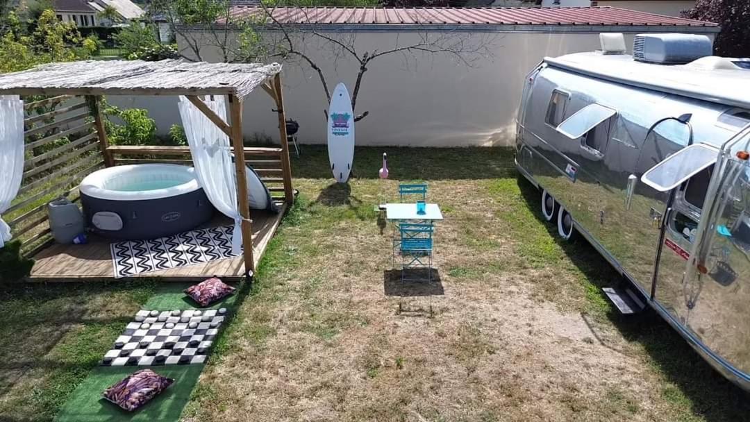 Hotel Vintage Camp Chabris Exterior foto
